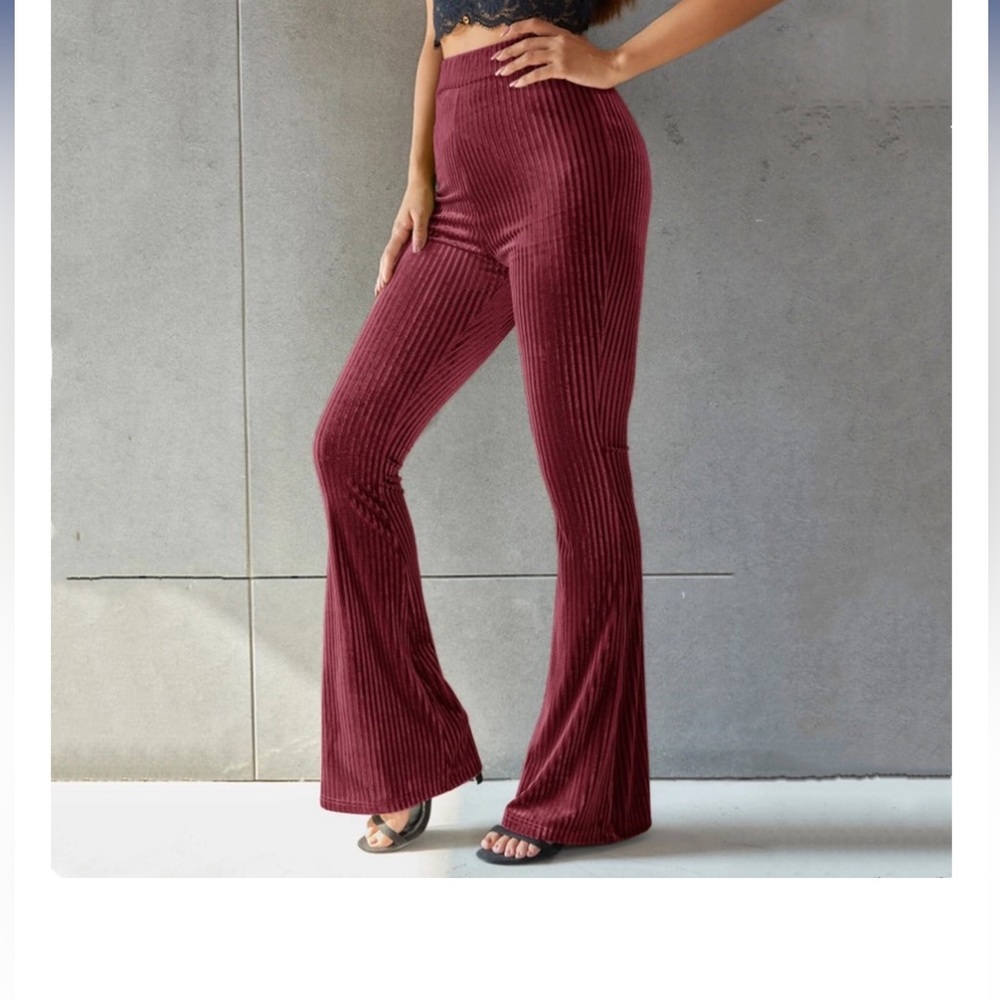 No Boundaries juniors corduroy flare pants.size M(7-9)